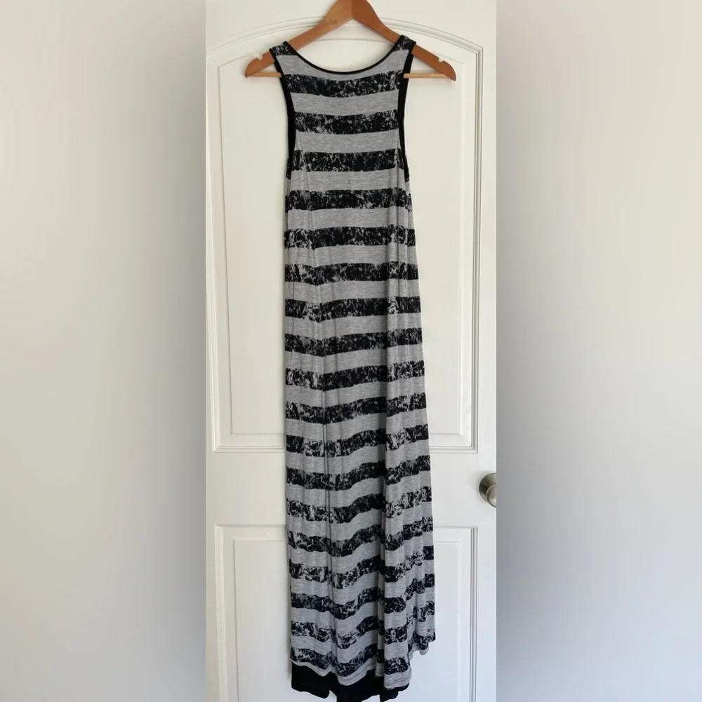 Pieces by Kensie Striped Black and Gray Maxi Dress - Picture 3 of 3